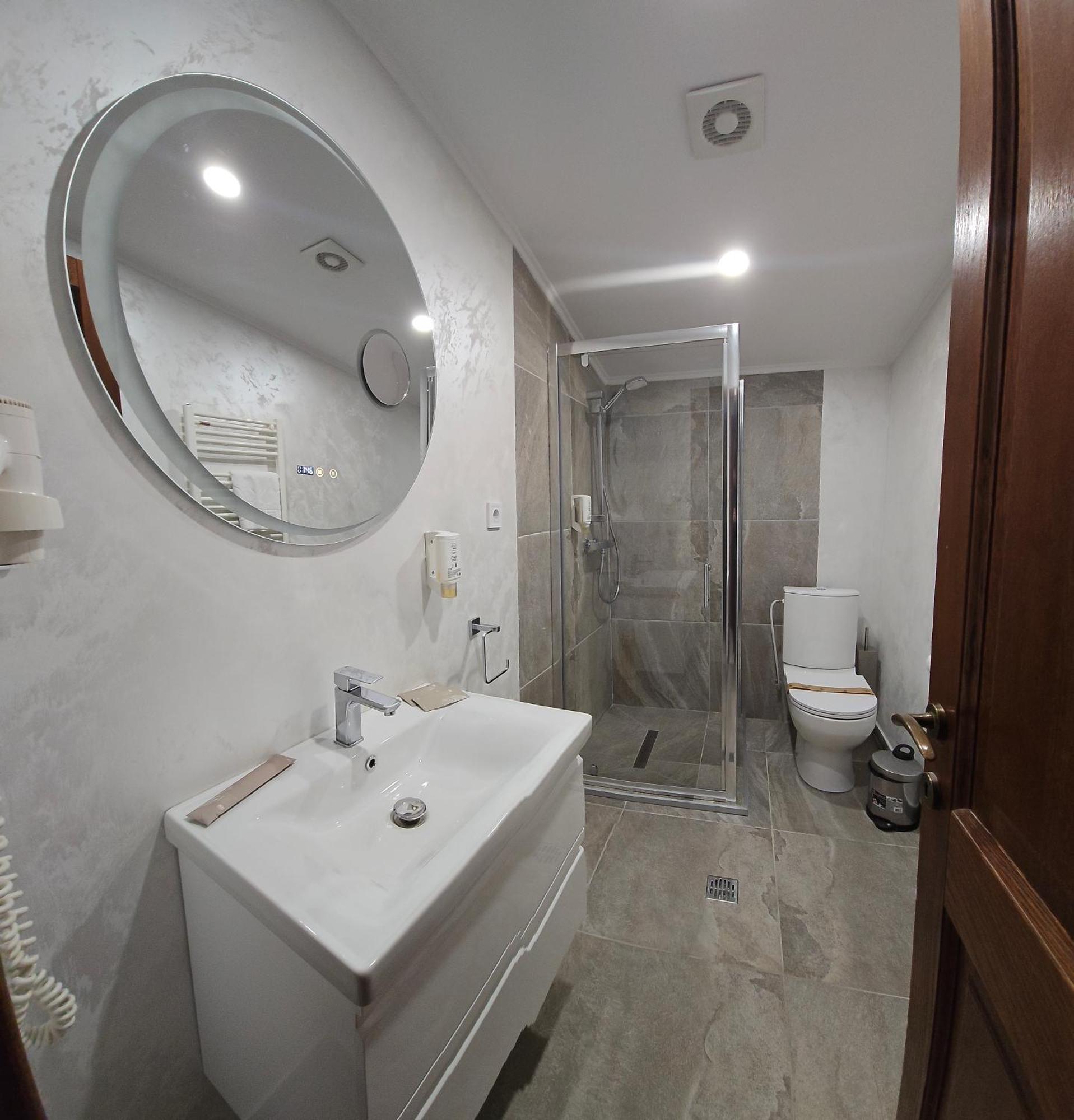 Pensiune Heavens Braila Ngoại thất bức ảnh